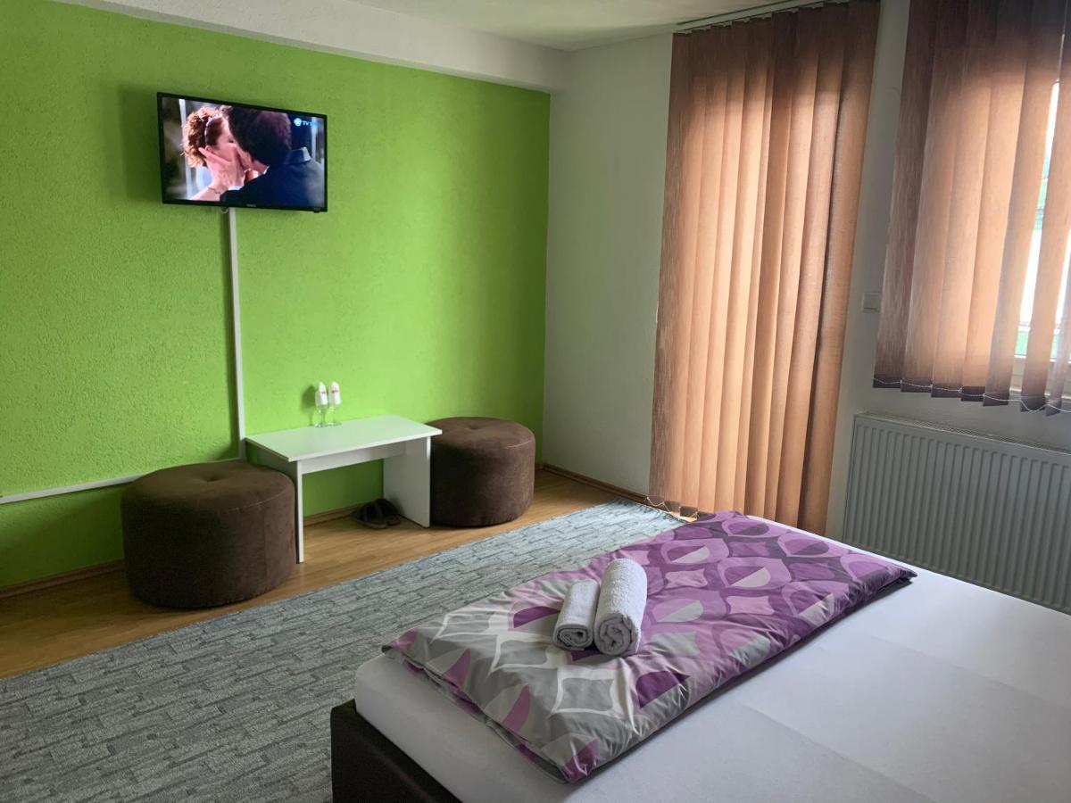 Restoran&Motel And Apartmants Lovacka Prica Tesanj 외부 사진