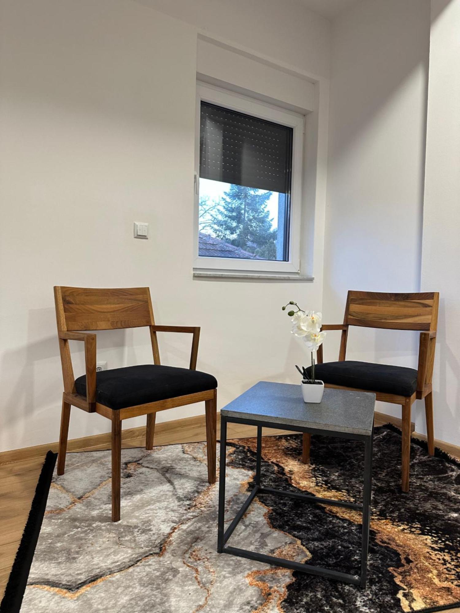 Restoran&Motel And Apartmants Lovacka Prica Tesanj 외부 사진