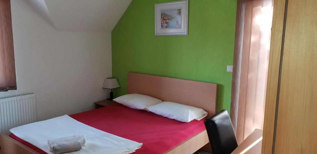 Restoran&Motel And Apartmants Lovacka Prica Tesanj 외부 사진